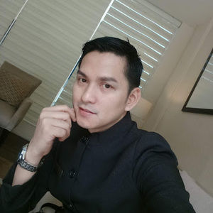 Meet your Posher, Rjohn f. san roque